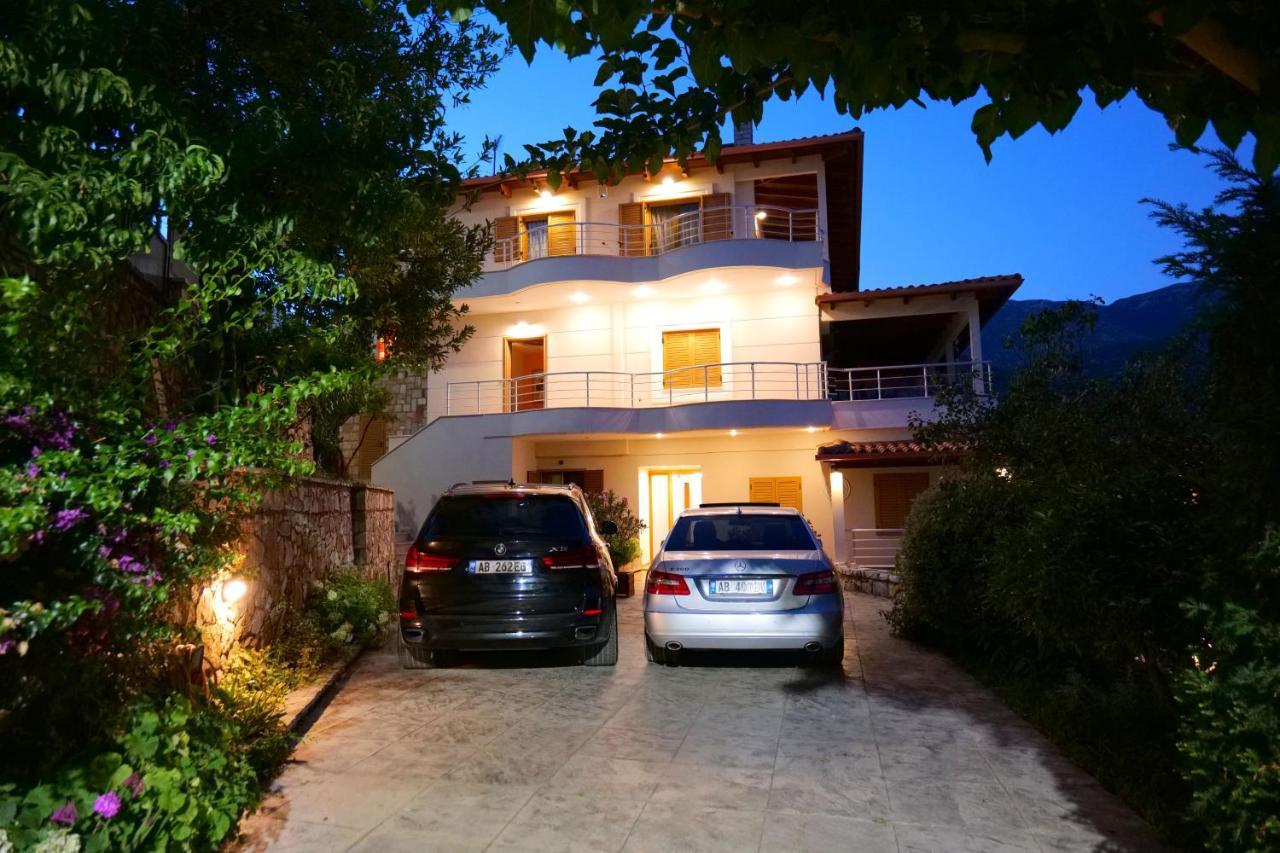 Bed and Breakfast Royal 1967 Himarë Exterior foto