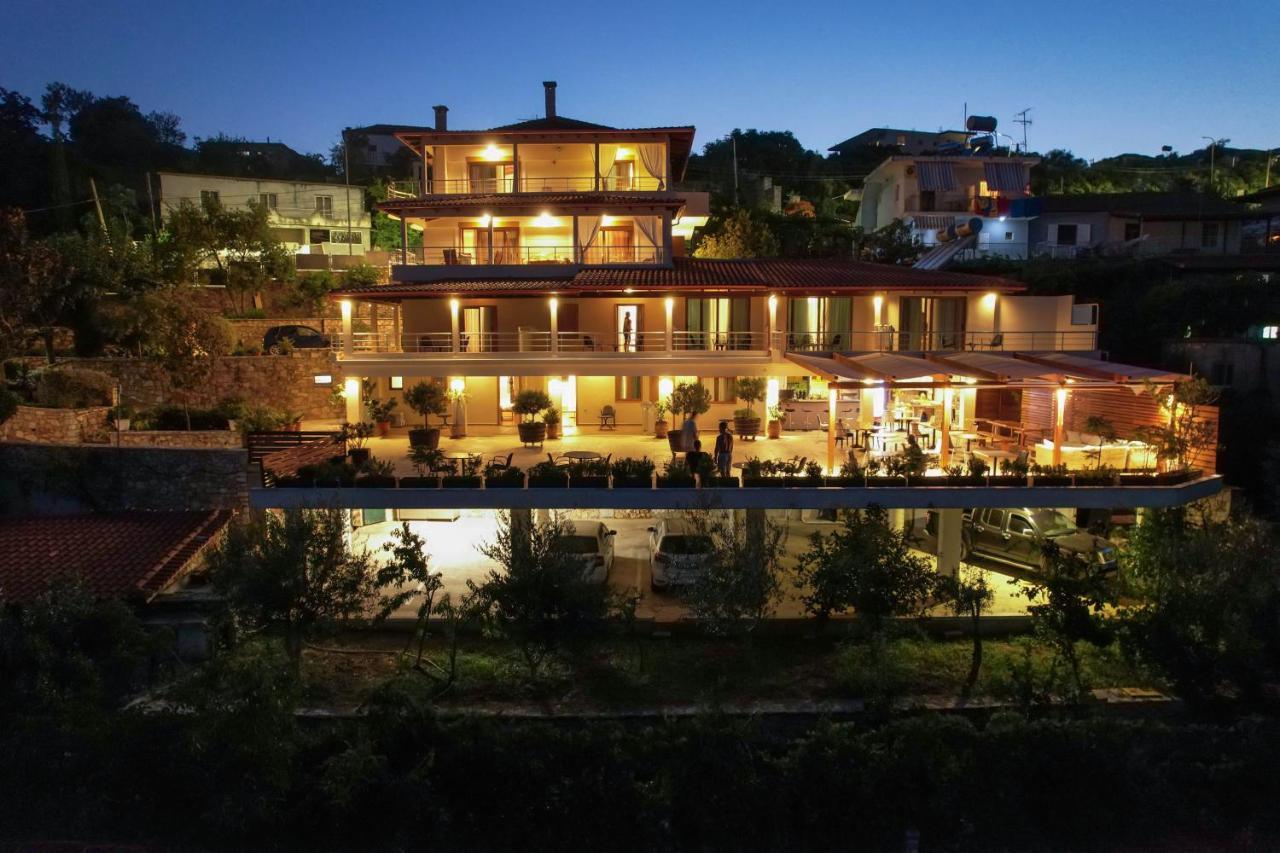 Bed and Breakfast Royal 1967 Himarë Exterior foto