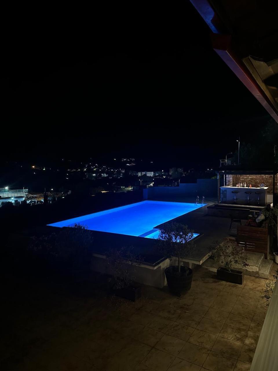 Bed and Breakfast Royal 1967 Himarë Exterior foto