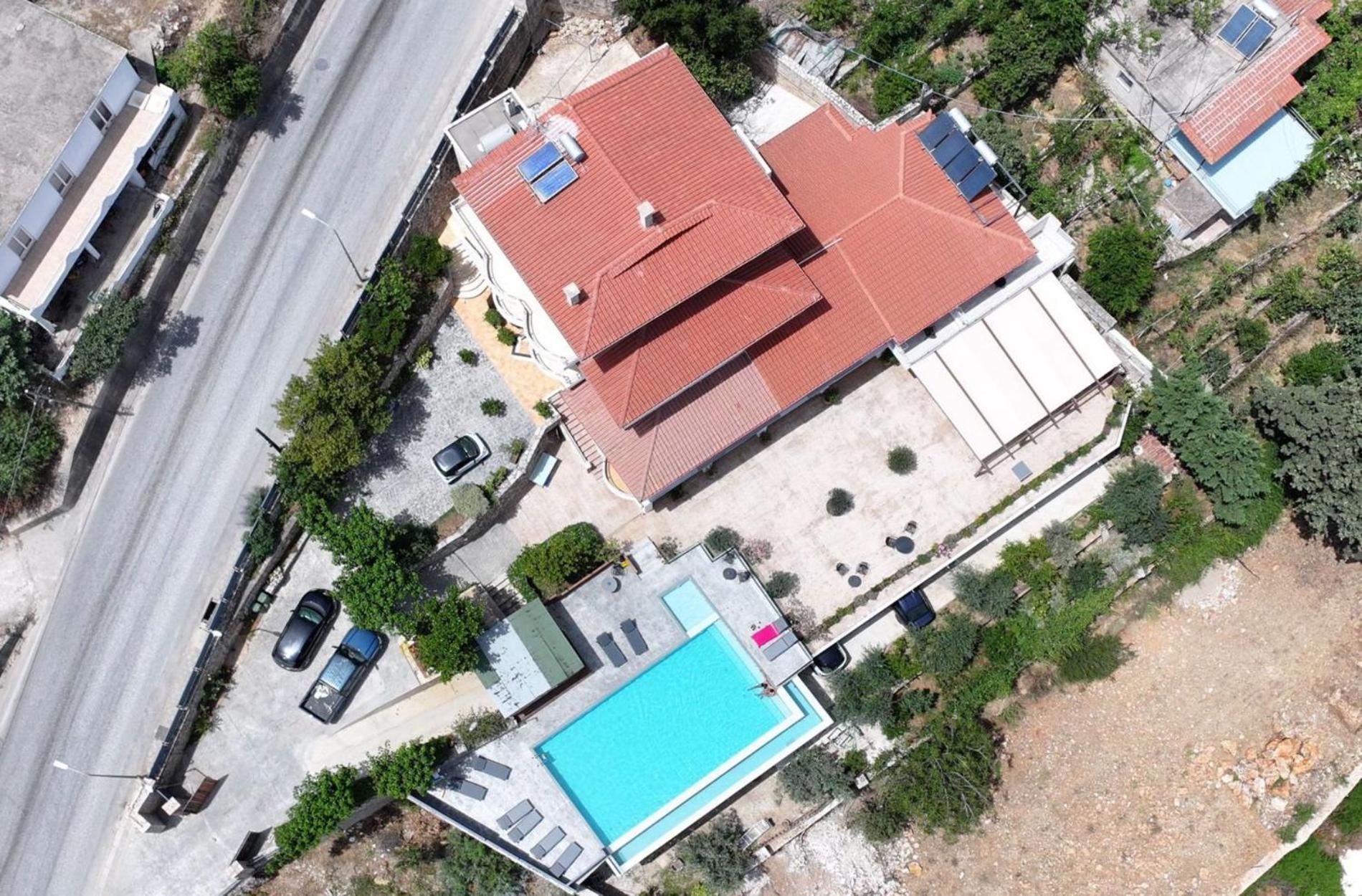 Bed and Breakfast Royal 1967 Himarë Exterior foto