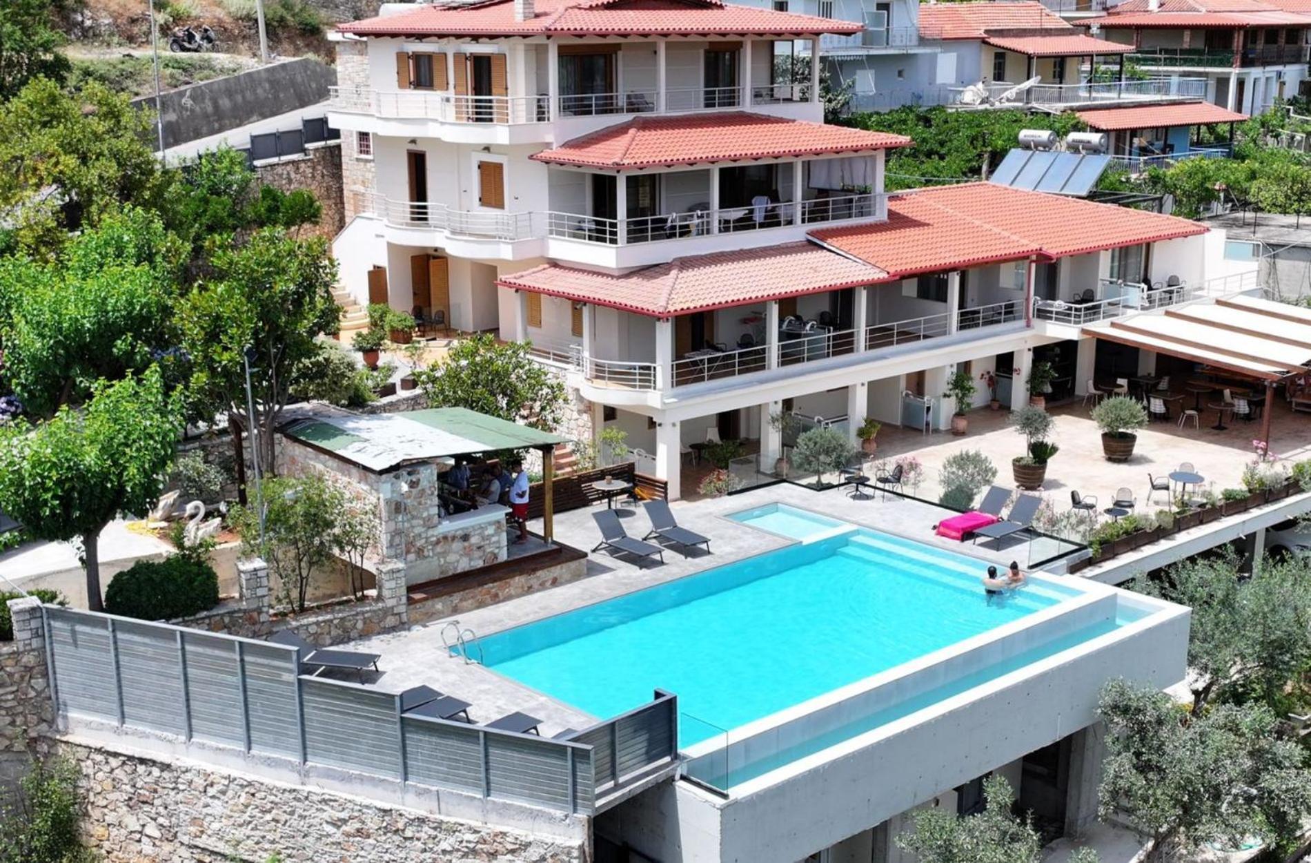 Bed and Breakfast Royal 1967 Himarë Exterior foto